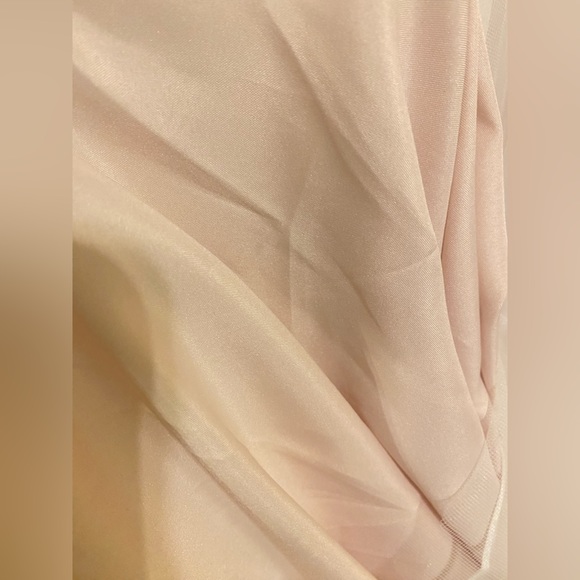 Brand New David’s Bridal appliqued cap sleeve tulle ball gown wedding dress - Picture 8 of 16